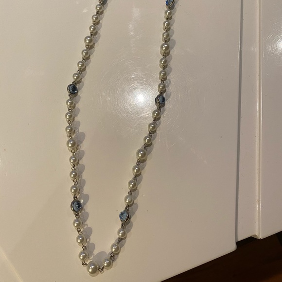 Pearl Necklace - Picture 5 of 5